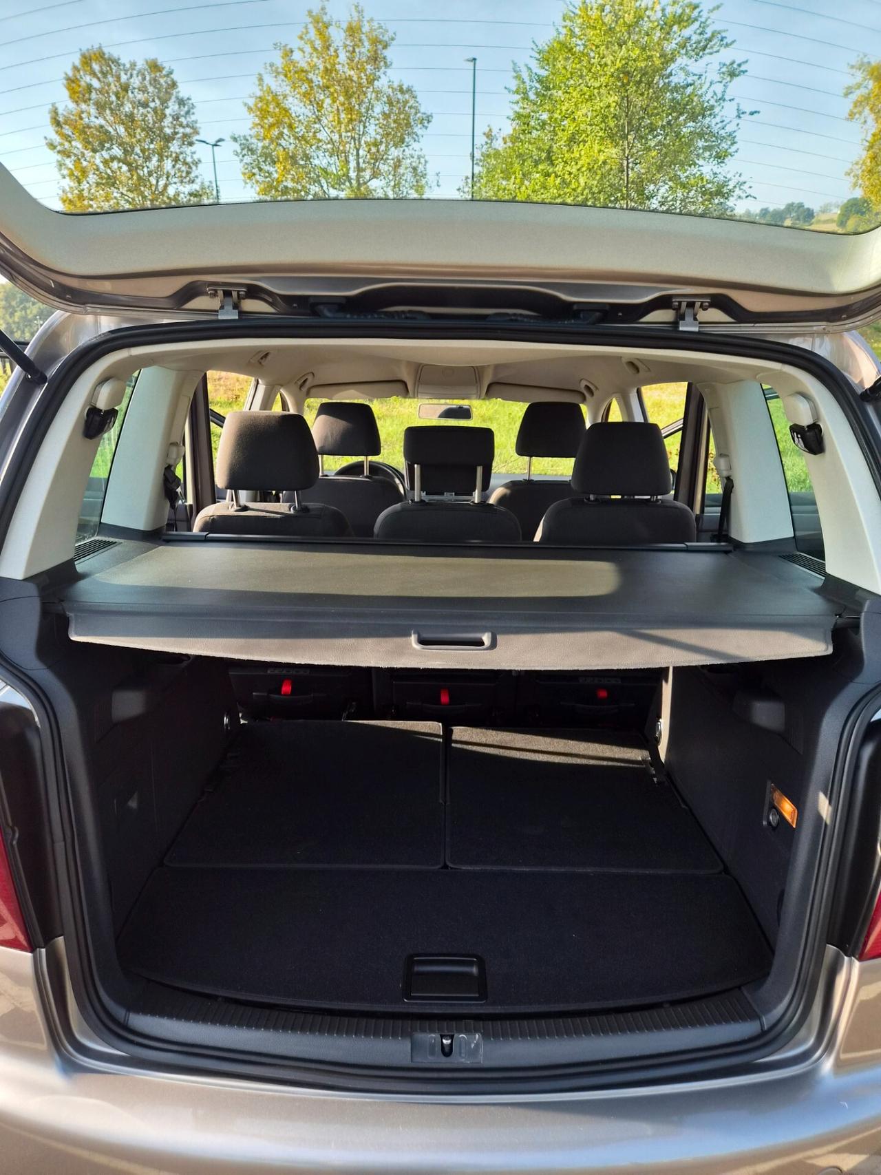 Volkswagen Touran 1.6 BENZINA 7 POSTI