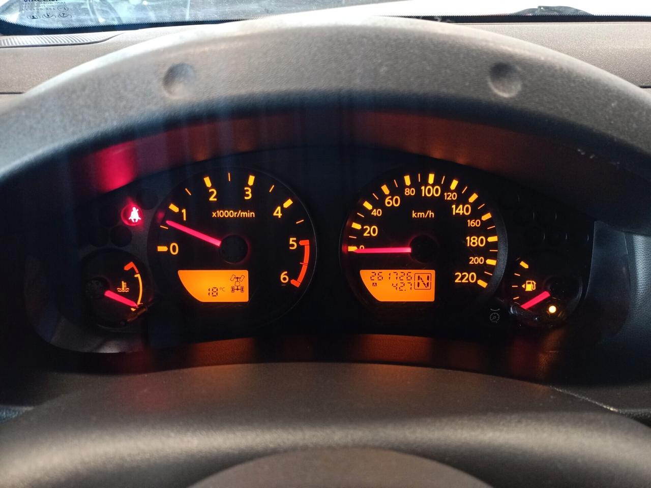 Nissan Navara Navara d.cab 2.5 dci LE 174cv*Automatico