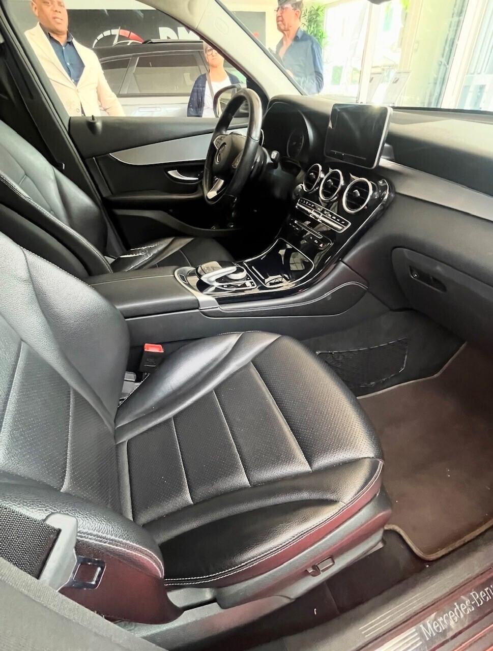 MERCEDES-BENZ GLC 250 D 4MATIC PREMINUM AUTOMATICO CERCHI 18 PELLE TOTALE TELECAMERA 360 GRADI