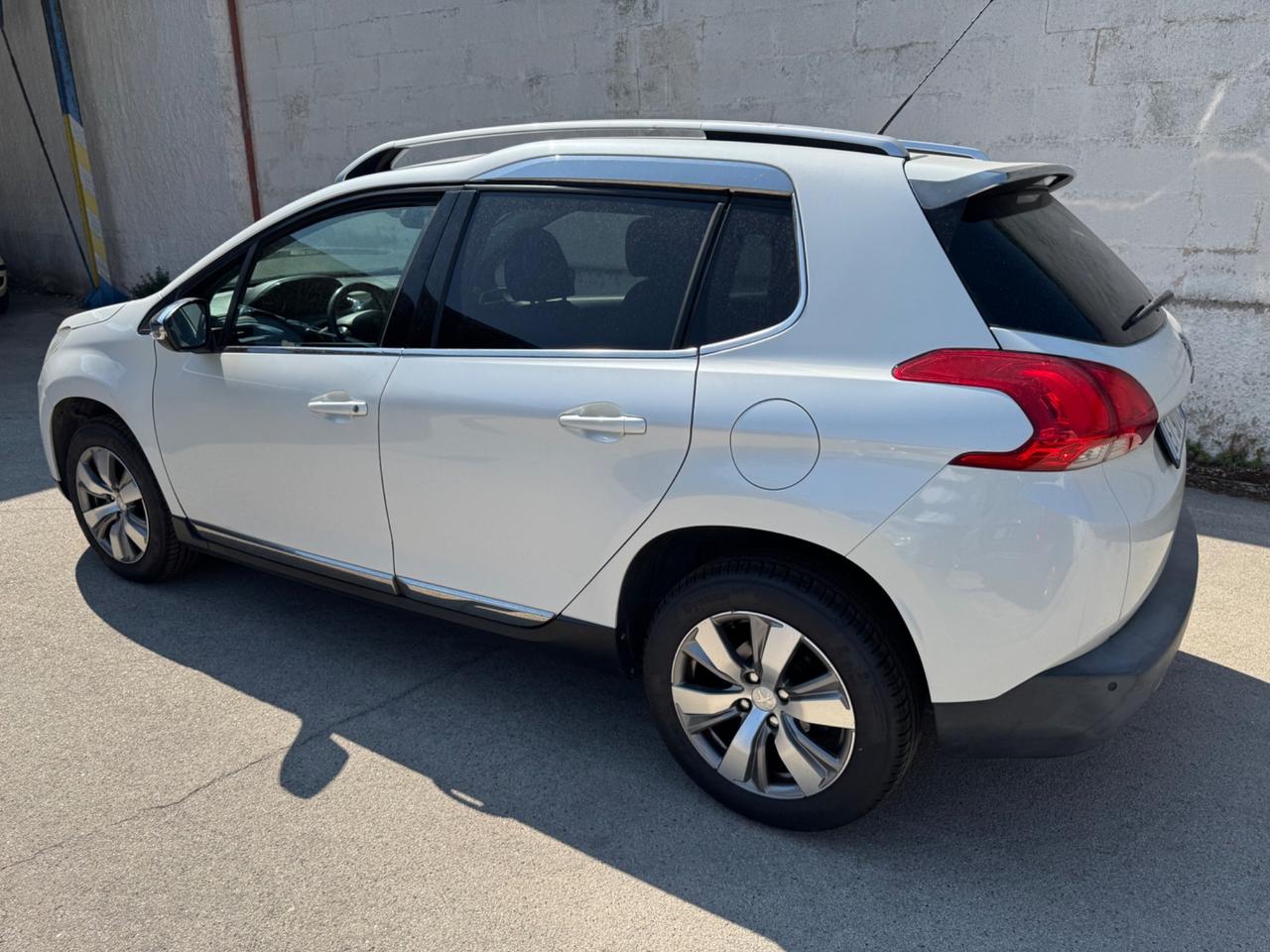 Peugeot 2008 1.6 e-HDi 92 CV Stop&Start Allure