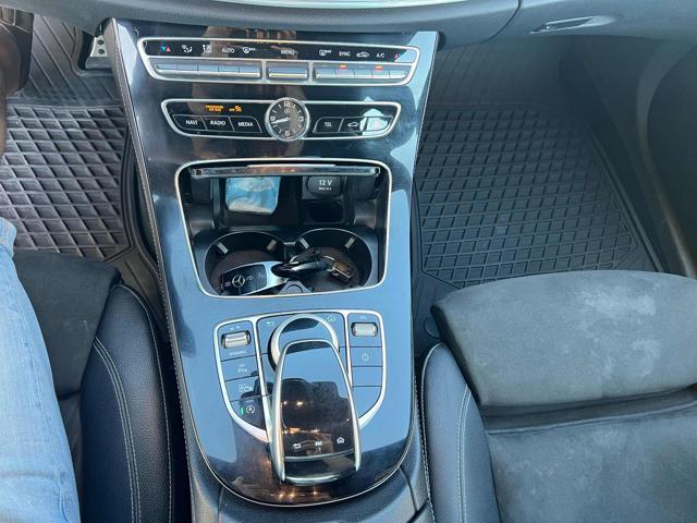 MERCEDES-BENZ E 220 d Auto Premium Plus solo commercianti