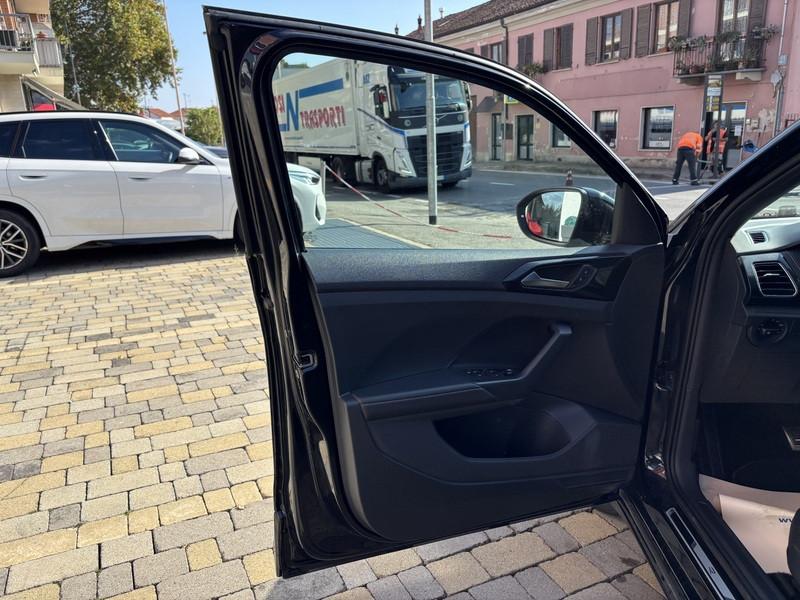 Volkswagen T-Cross 1.0 tsi R-Line 115cv dsg MATRIX-CAM-18"