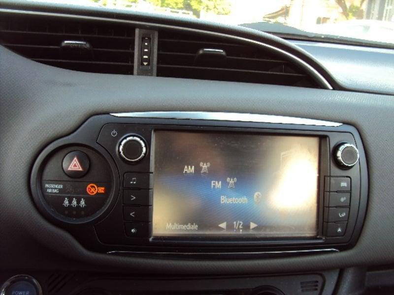 Toyota Yaris 1.5 Hybrid 5 porte Cool Autocarro