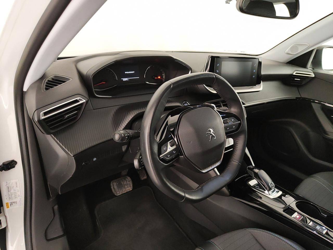 Peugeot 2008 PureTech 130 S&S EAT8 Allure