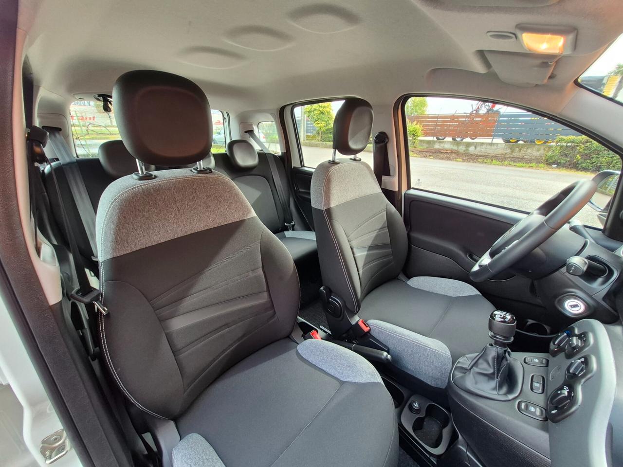 Fiat Panda 1.0 Hybrid 5 POSTI