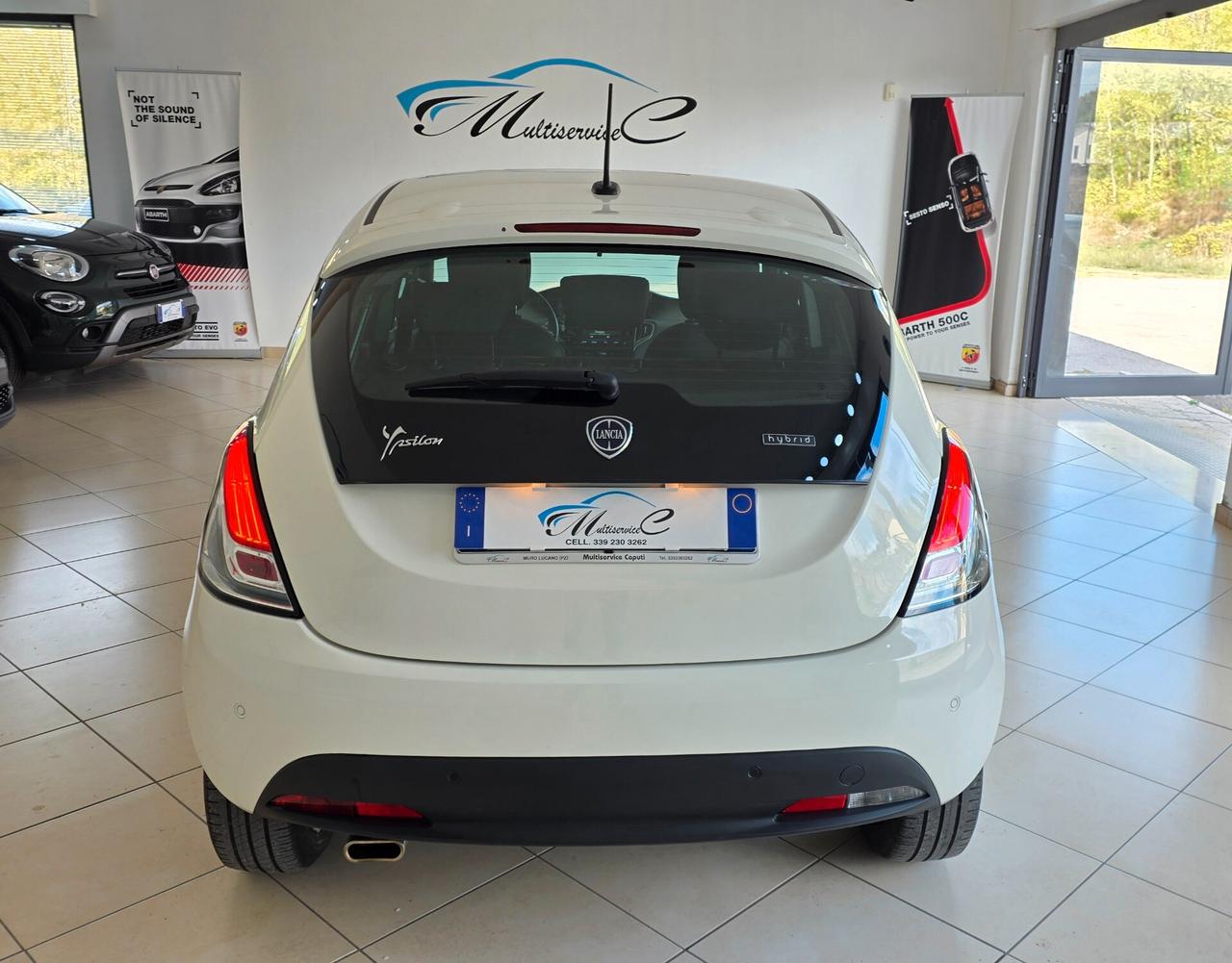 Lancia Ypsilon 1.0 FireFly 5 porte S&S Hybrid Gold