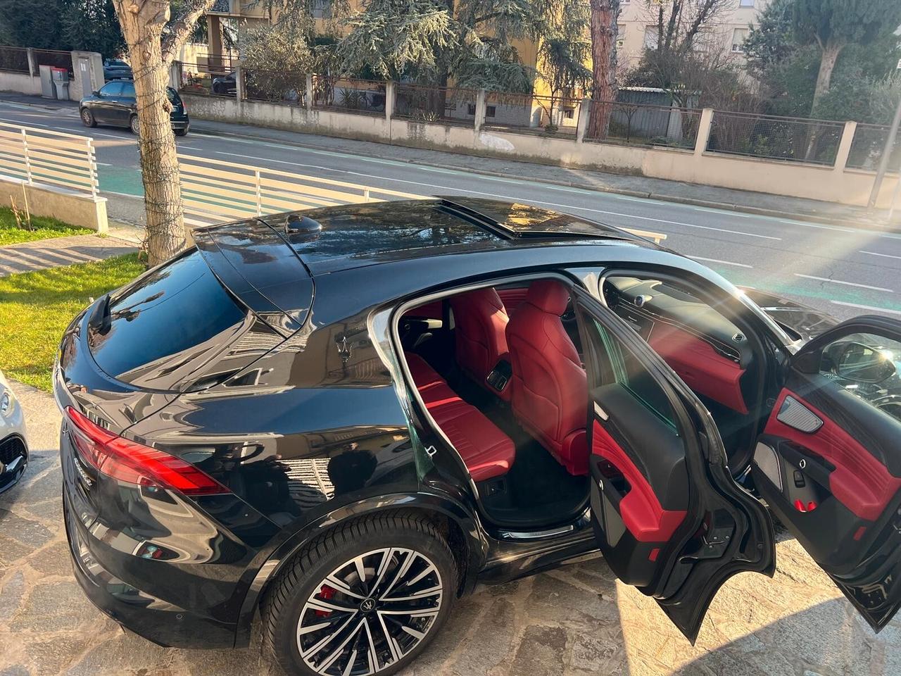 MASERATI GRECALE MHEV 330cv AWD MODENA