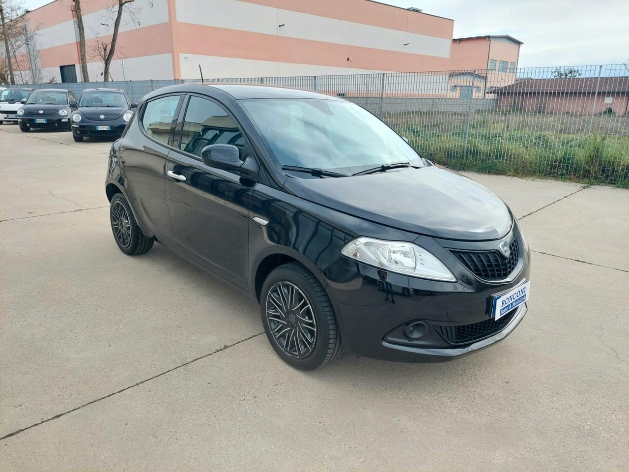 LANCIA Ypsilon 1.0 FireFly Hybrid Silver - 2023