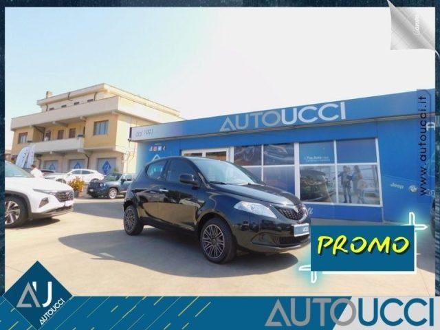 LANCIA Ypsilon 1.0 Hybrid Oro 70 CV Km. 4200 !!!!