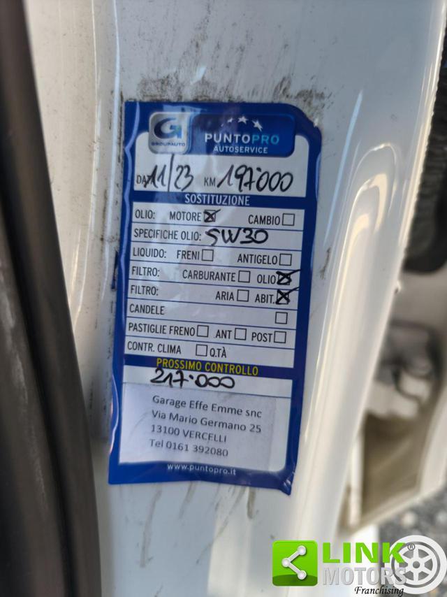 AUDI A4 Avant 2.0 TDI 177 CV quattro S-LINE