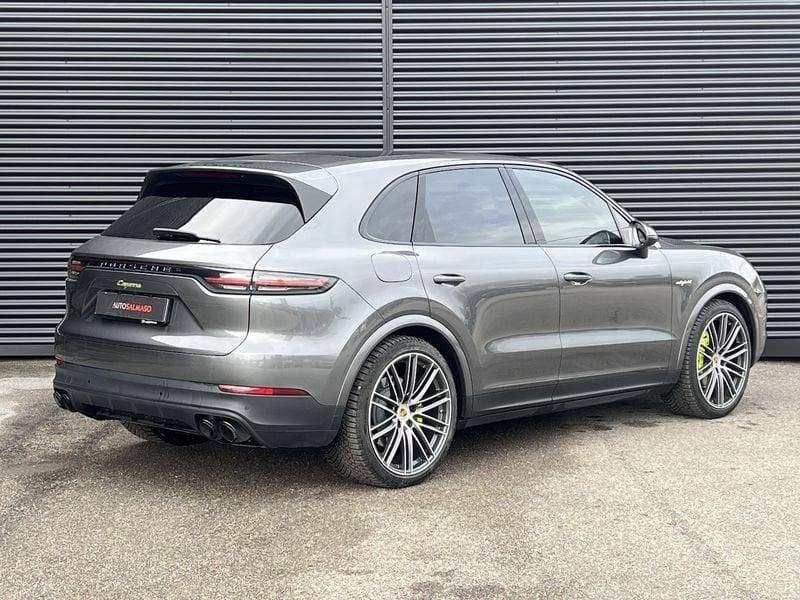 Porsche Cayenne 3.0 V6 E-Hybrid 462 CV