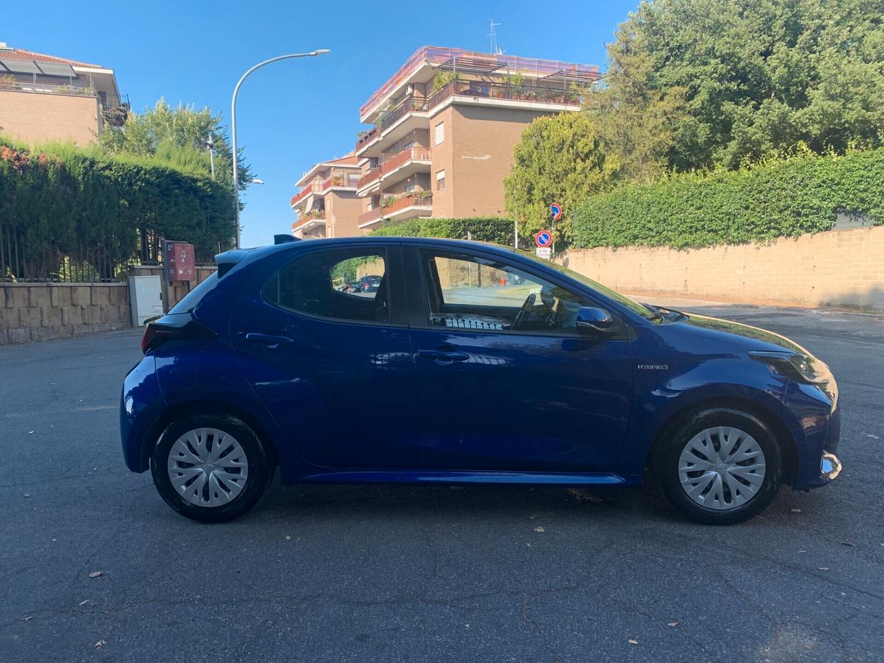 Yaris 1.5Hybrid 5P Business NAVIGATORE KM27900