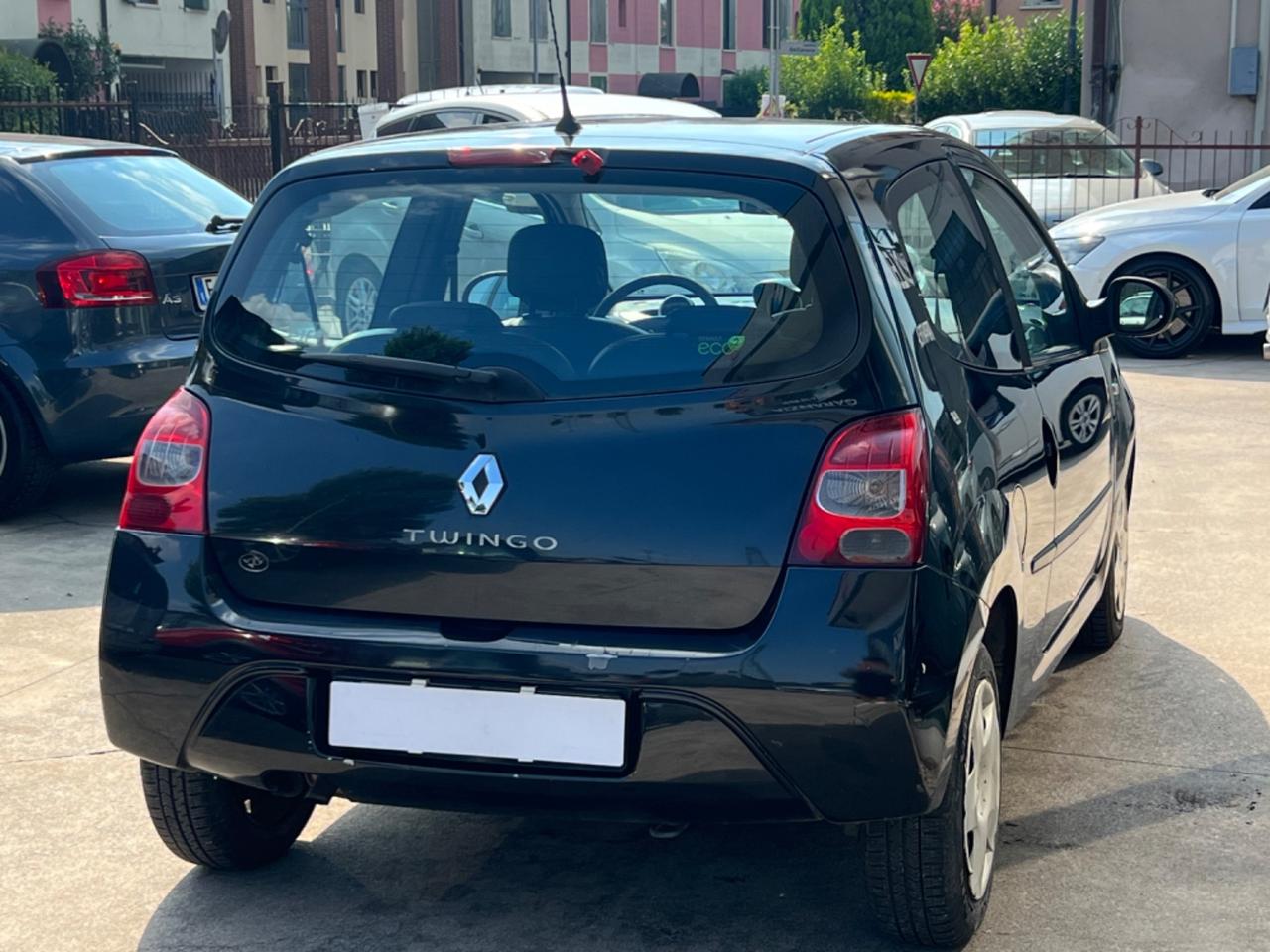 Renault Twingo 1.2 -NEOPATENTATI