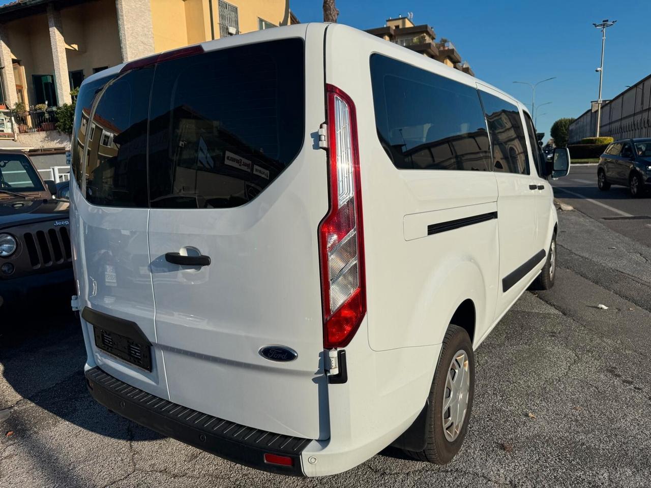 Ford Tourneo Custom 320 2.0 EcoBlue 130CV Trend 9 POSTI FATTURABILE TAGLIANDATO PRONTA CONSEGNA