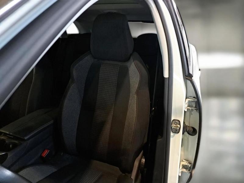 PEUGEOT 3008 BlueHDI 130 EAT8 S/S Business