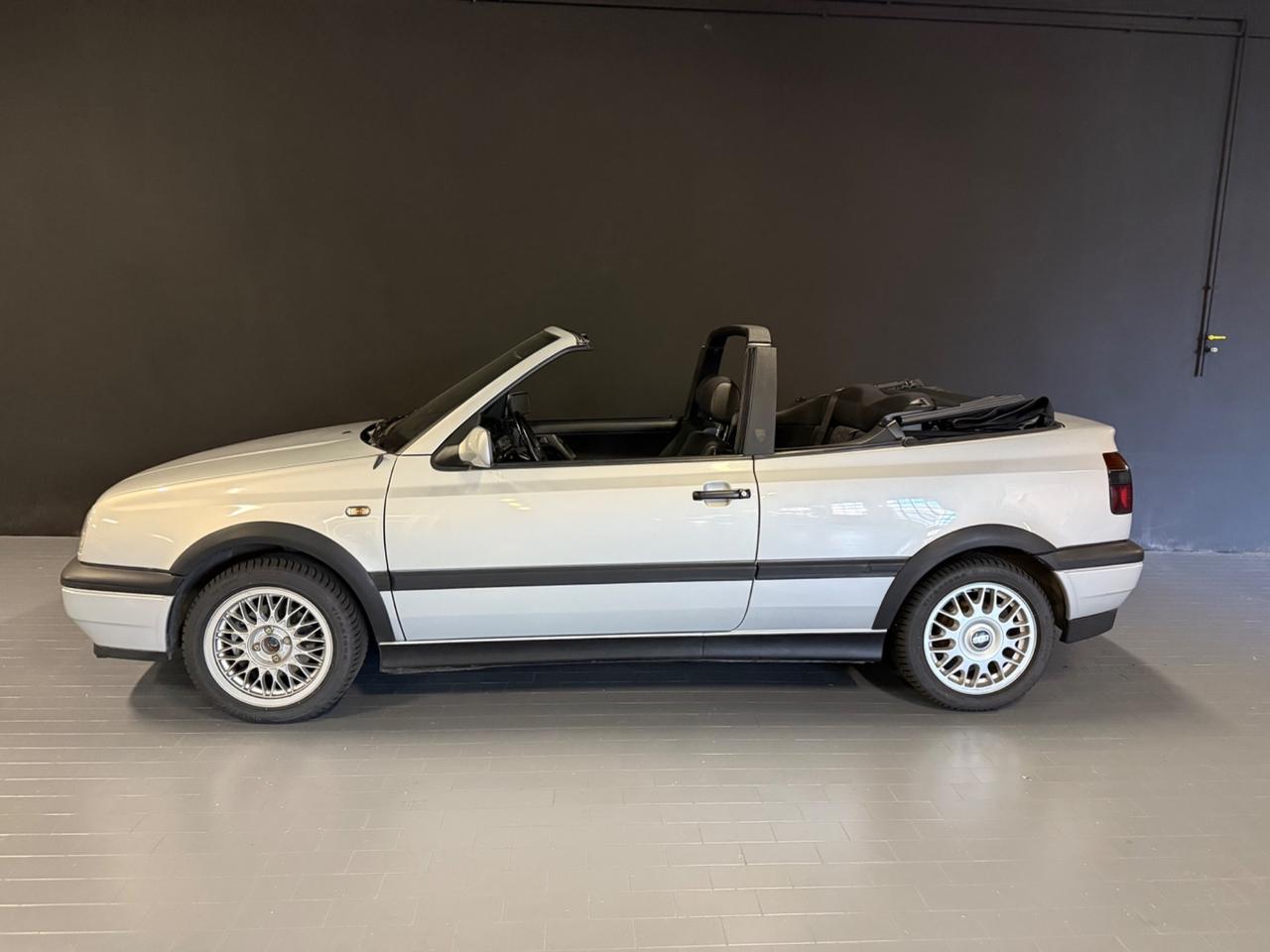 Volkswagen Golf Cabriolet 1.6 cat Highline