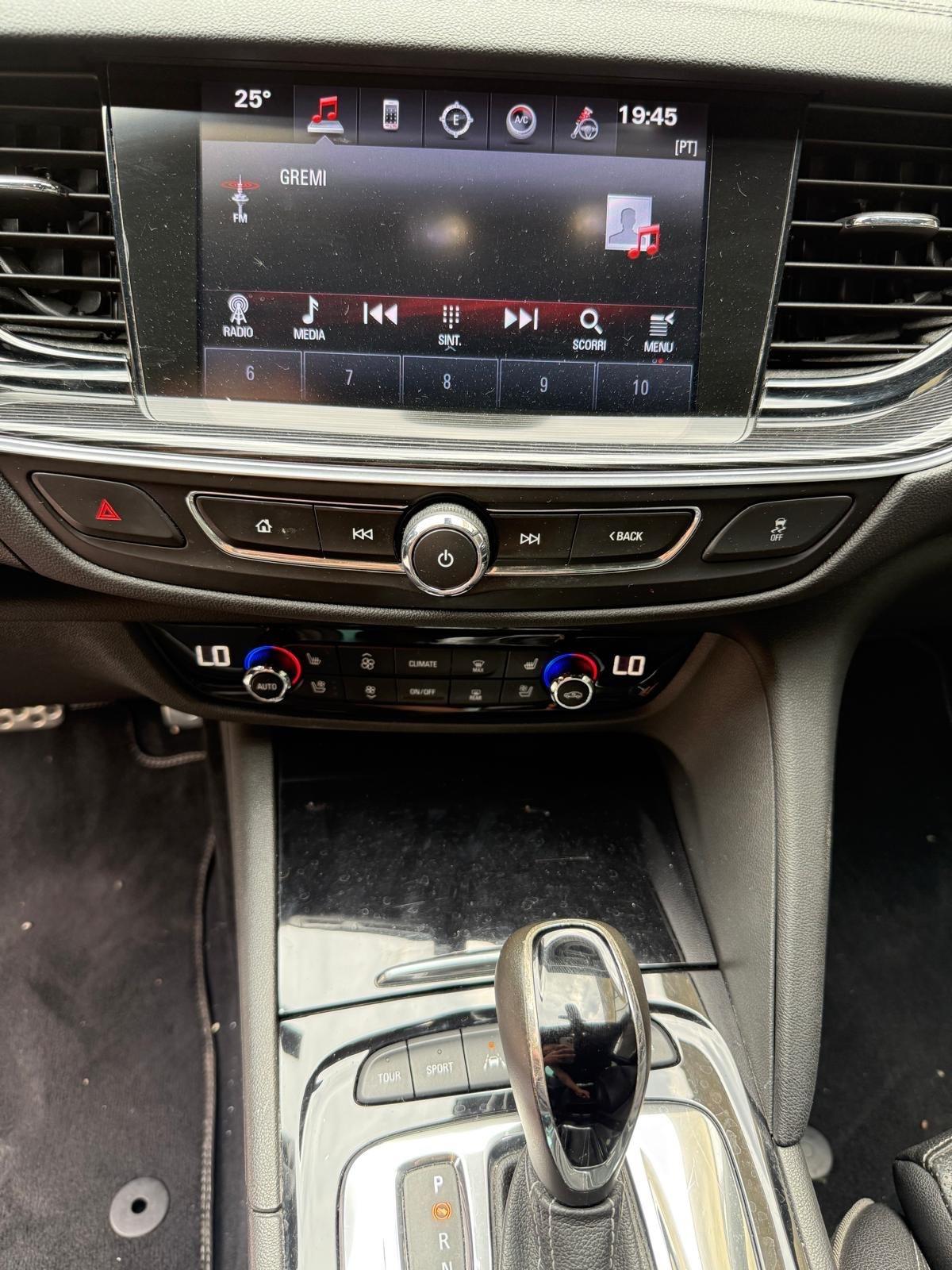 Opel Insignia 2.0 CDTI S&S aut. Country Tourer