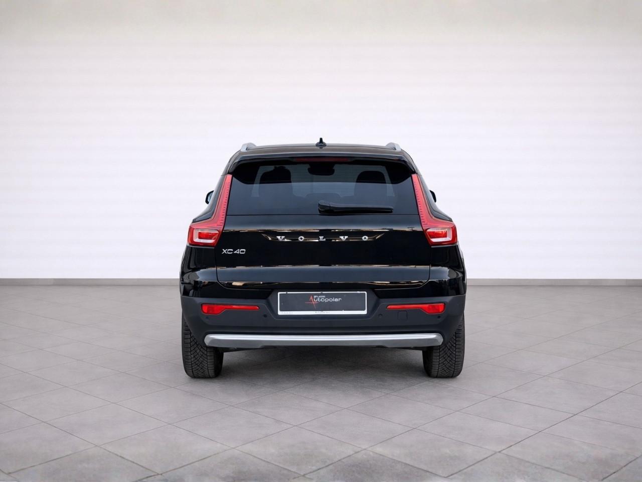 VOLVO XC40 B3 CORE AUTO
