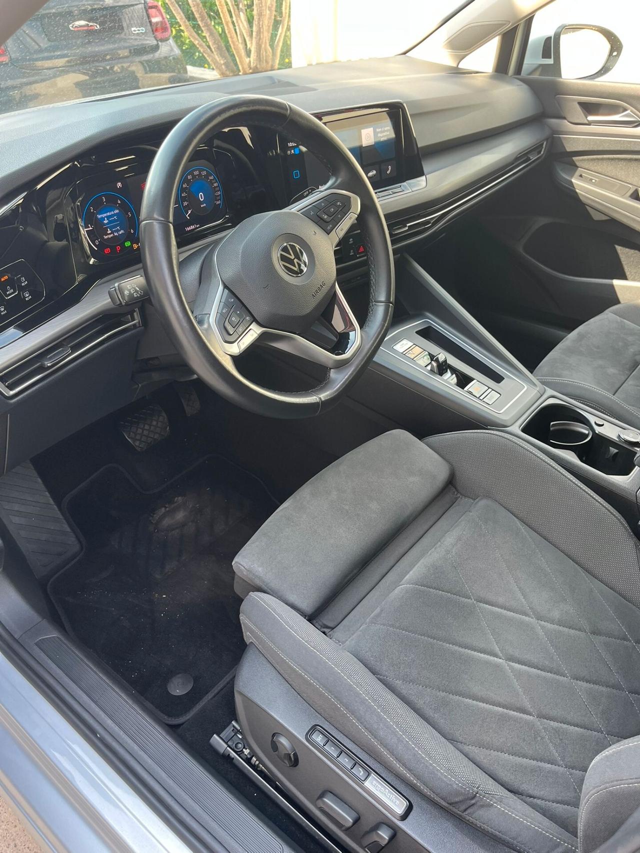 Volkswagen Golf 8 2.0 TDI DSG SCR Style