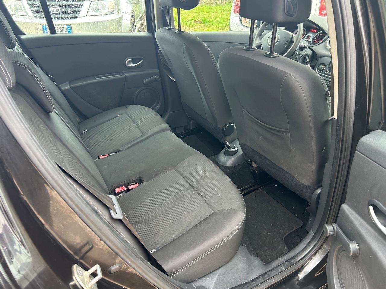 Renault Clio 1.2 16V 5 porte Luxe