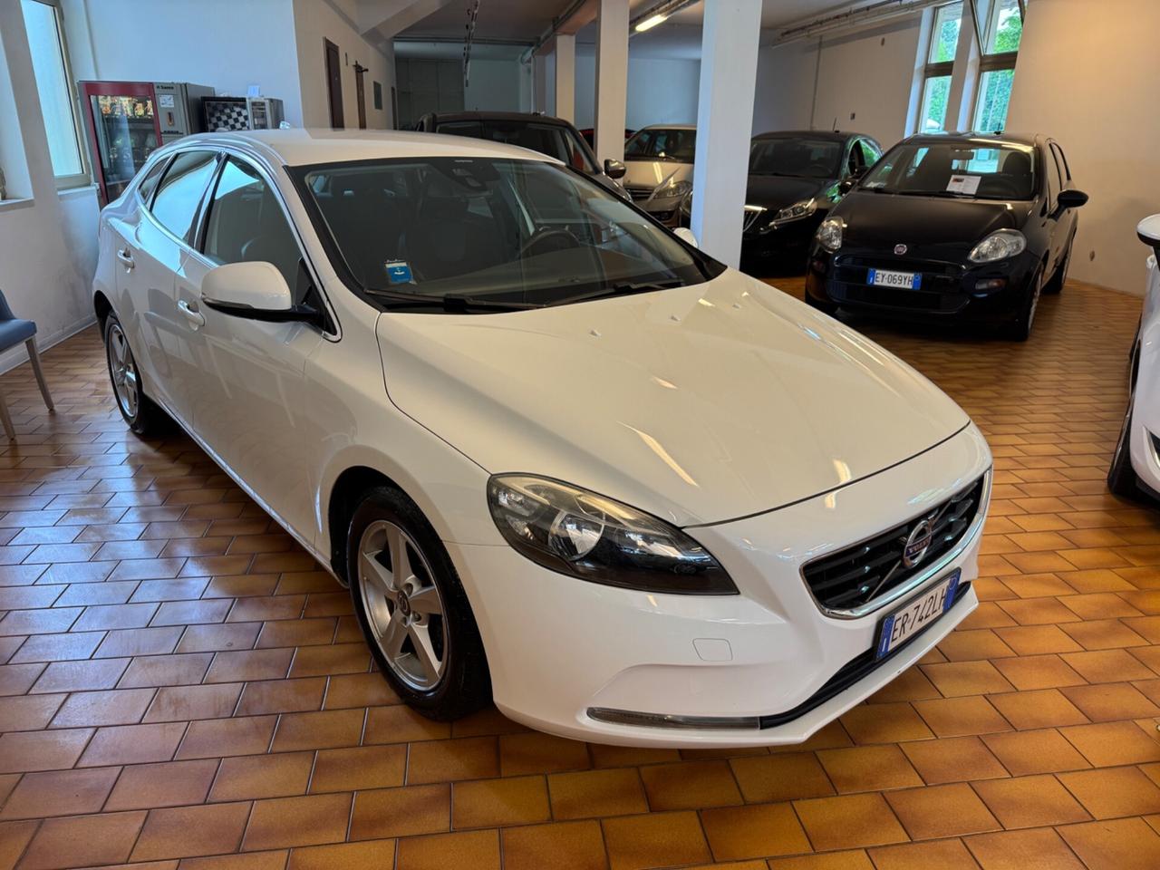 Volvo V40 D2 1.6 DIESEL OK NEOPATENTATI