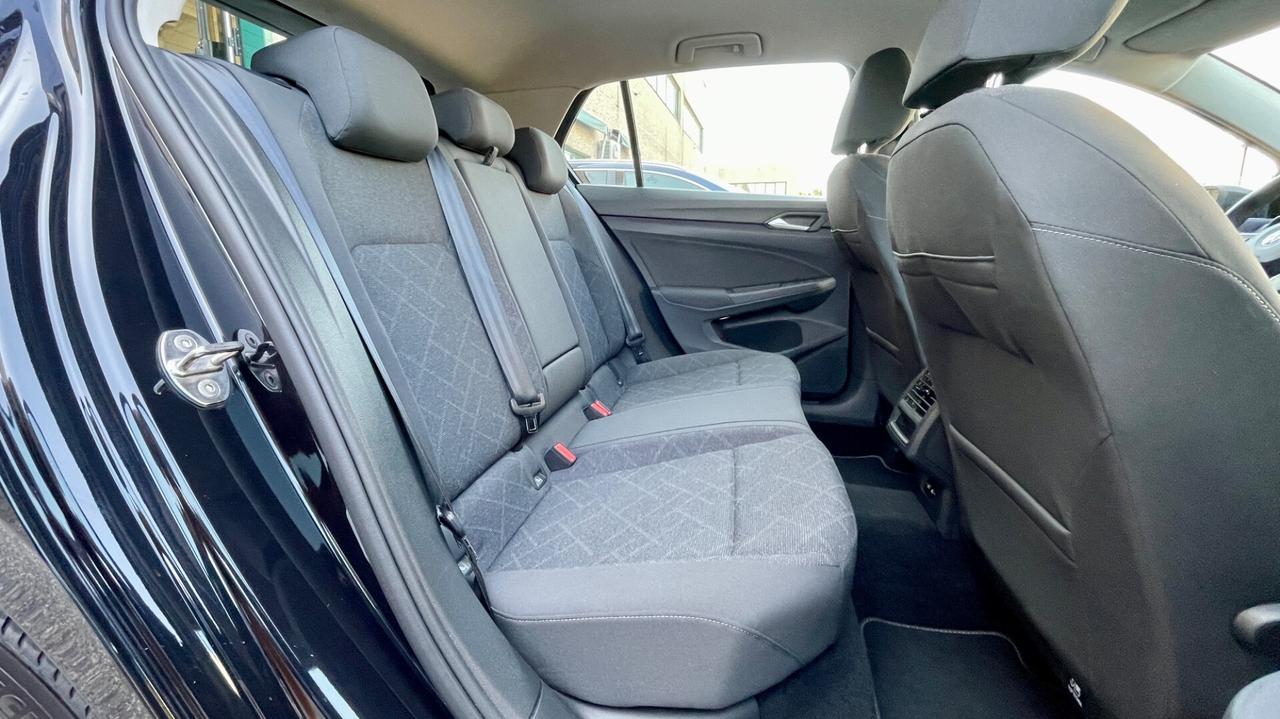 VOLKSWAGEN GOLF 2.0 TDI DSG SCR LIFE 150CV - FULL LED, VIRTUAL COCKPIT, CAR PLAY