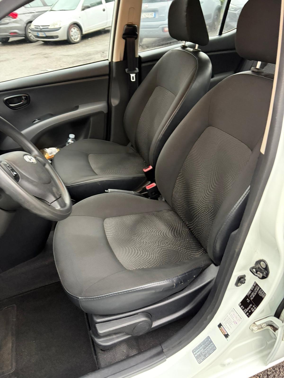 Hyundai i10 1.1 12V Sound Edition