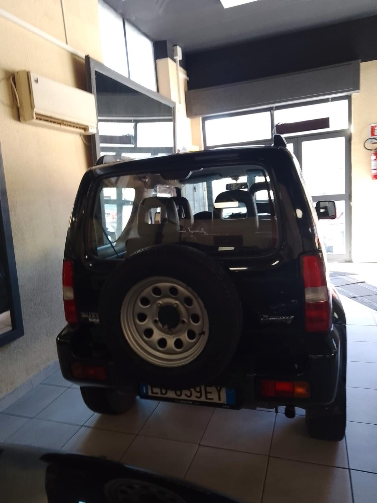 Suzuki Jimny 1.5 DDiS cat 4WD JLX