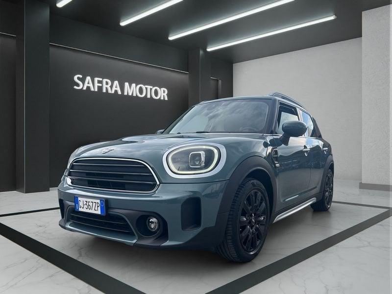 MINI Countryman Cooper D Essential automatica
