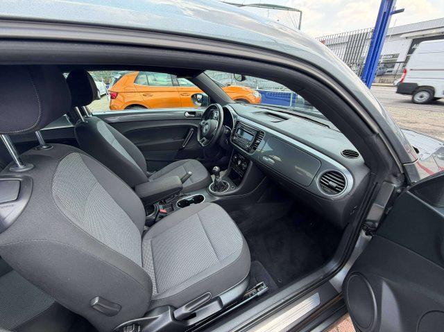 VOLKSWAGEN Maggiolino Maggiolino 1.6 tdi Design 105cv