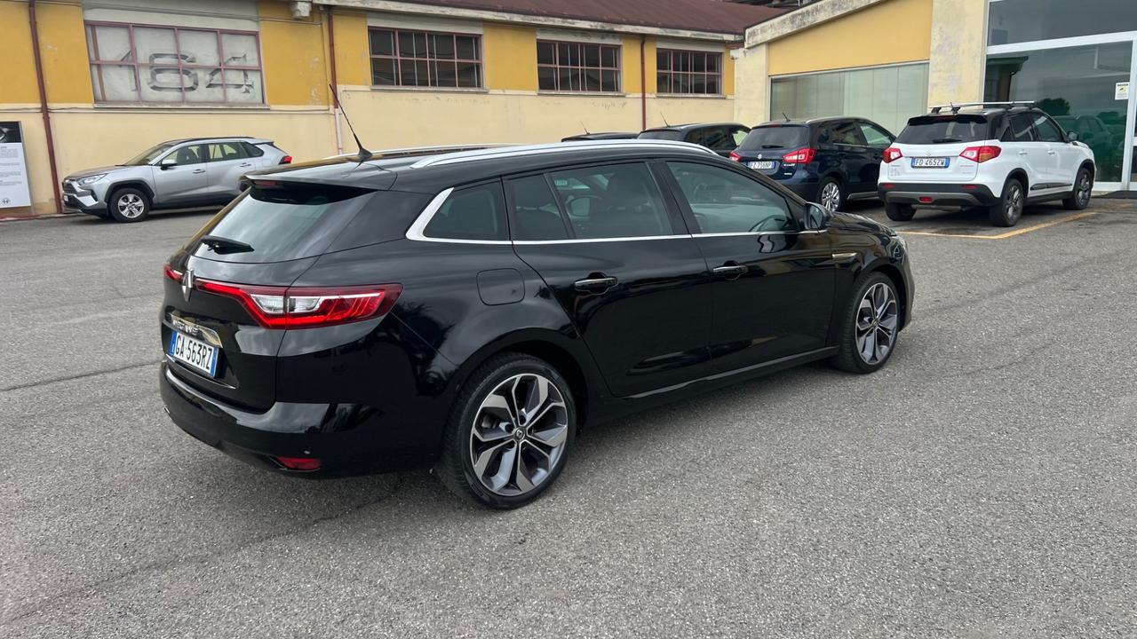 Renault Megane Mégane Sporter TCe 140 CV EDC FAP Duel2