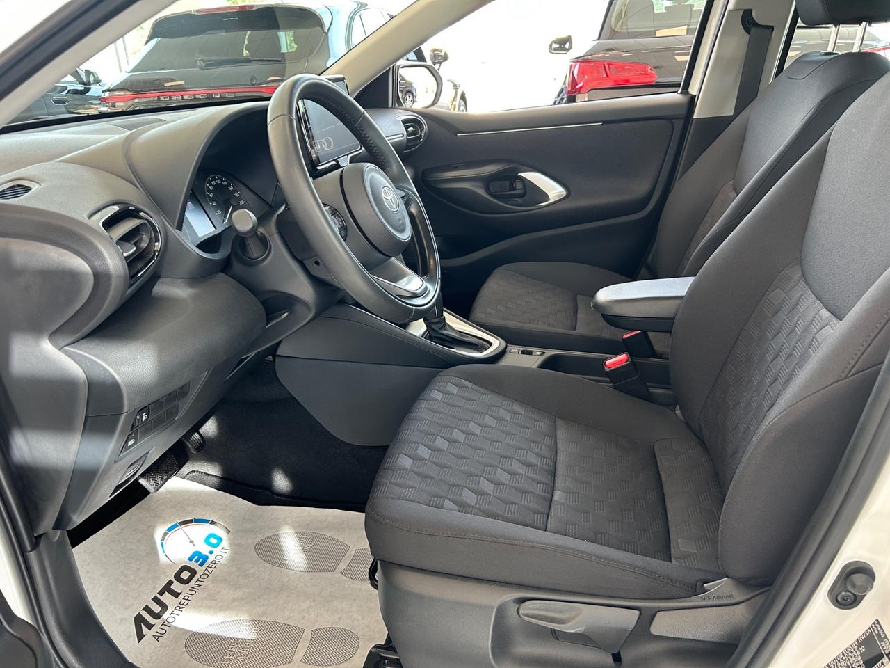 Toyota Yaris 1.5 Hybrid 5 porte Active Neopatentati