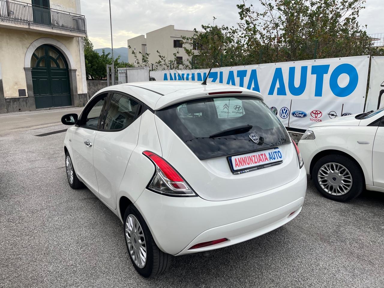 Lancia Ypsilon 1.3 MJT 16V 95 CV 5 porte