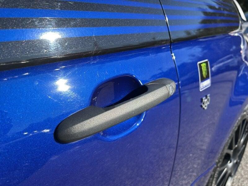 Abarth 595 2016 1.4 t-jet Monster Energy Yamaha 165cv