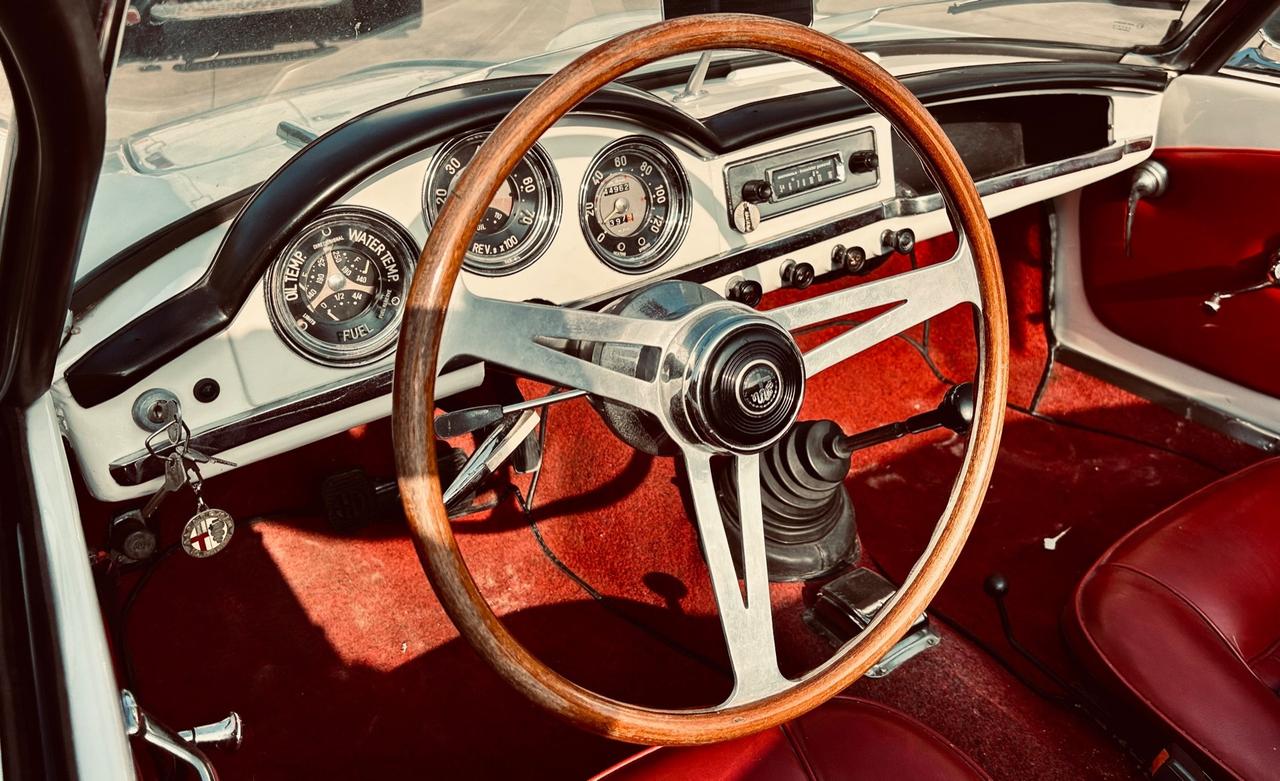 Alfa Romeo Giulietta Spider 1.3 LITRI BIALBERO - STILE PININ FARINA