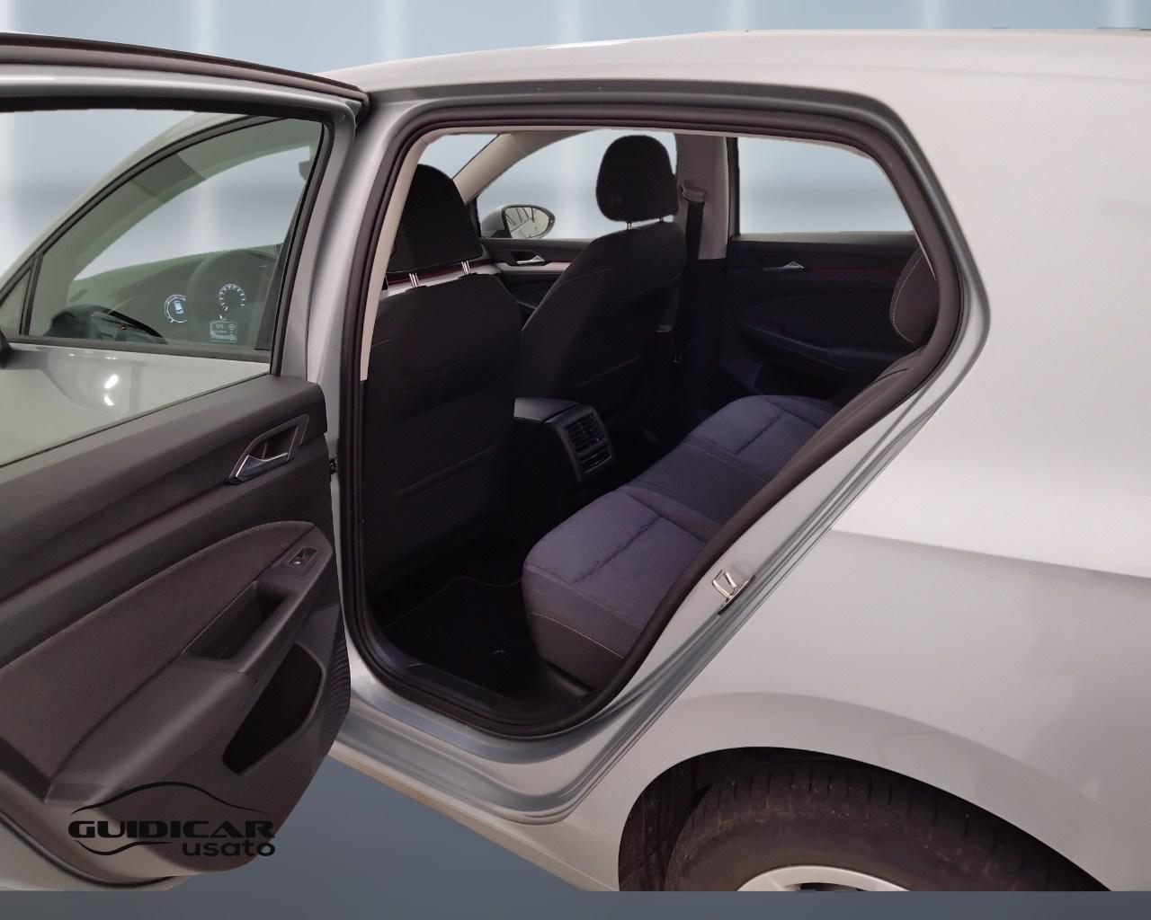 VOLKSWAGEN Golf VIII 2024 - Golf 2.0 tdi Life 115cv