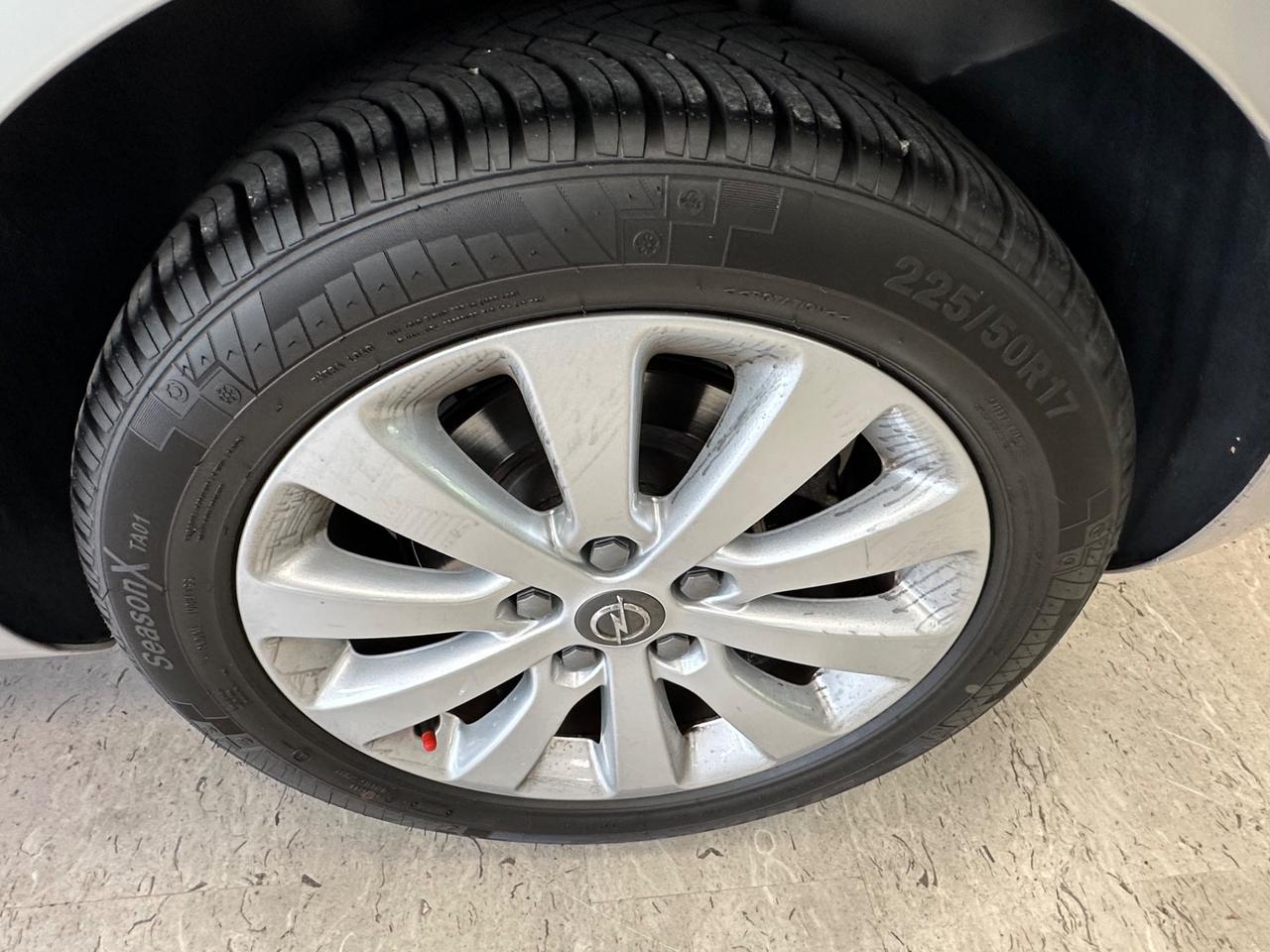 Opel Astra 1.7 CDTI 110CV 5 porte Cosmo