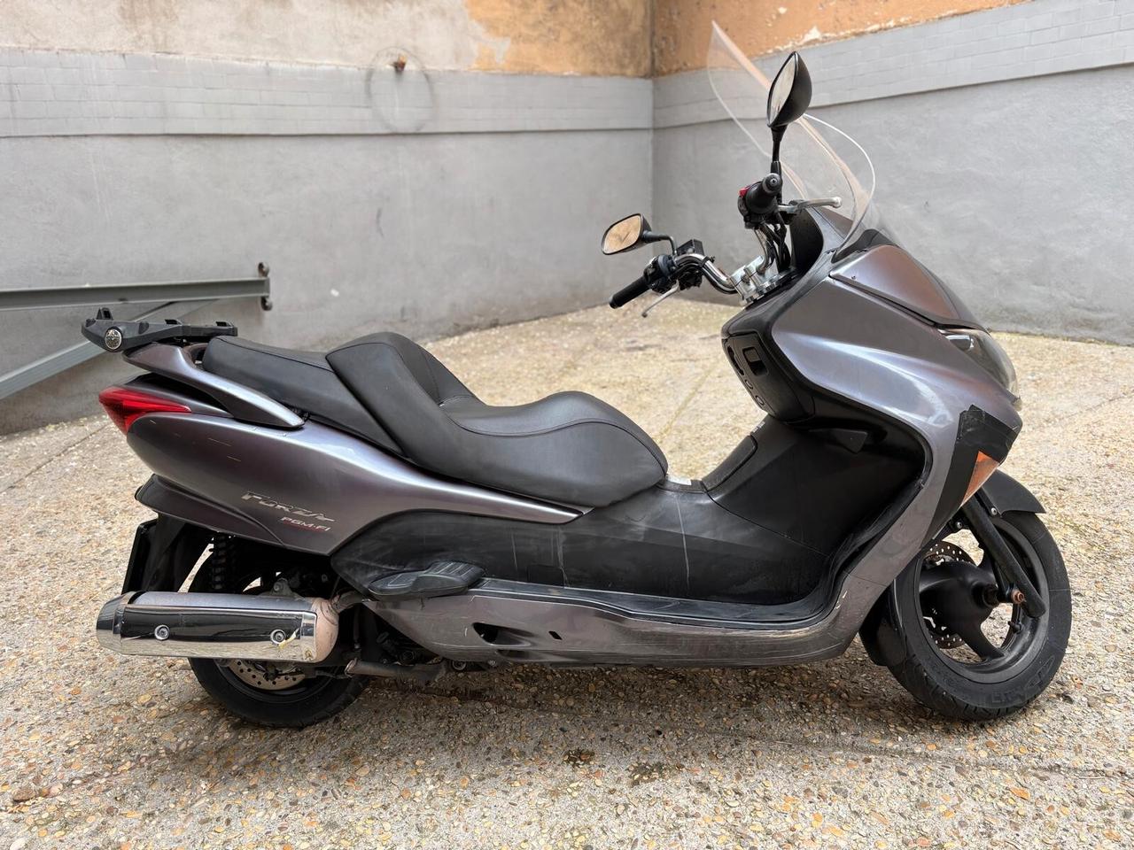 HONDA FORZA 250