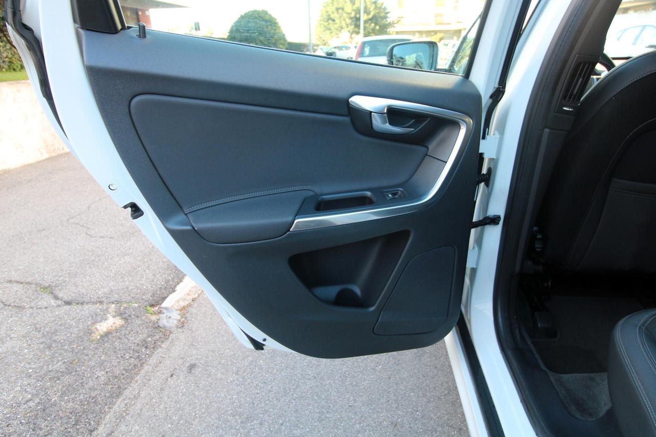 Volvo XC 60 XC60 D3 Geartronic Momentum