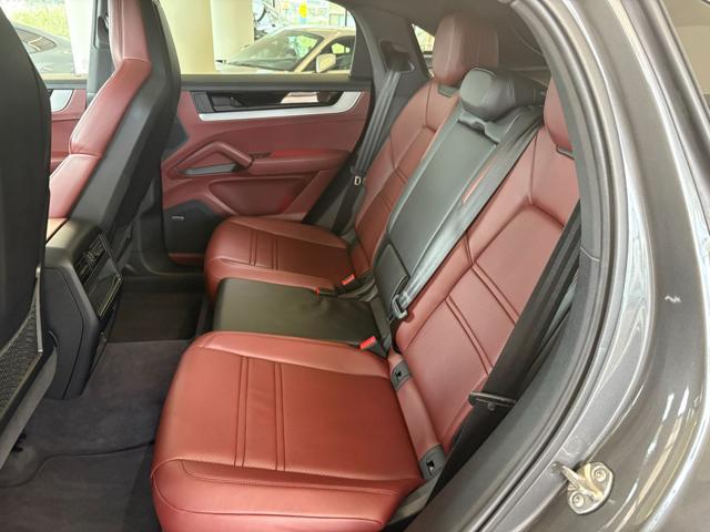 PORSCHE Cayenne Coupé 3.0 V6 S E-Hybrid ASSE POST. STERZ.-ACC
