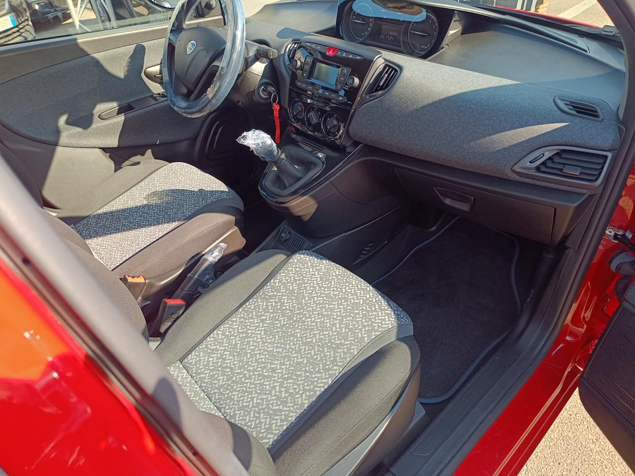 Lancia Ypsilon 1.2 69 CV 5 porte Elefantino Blu