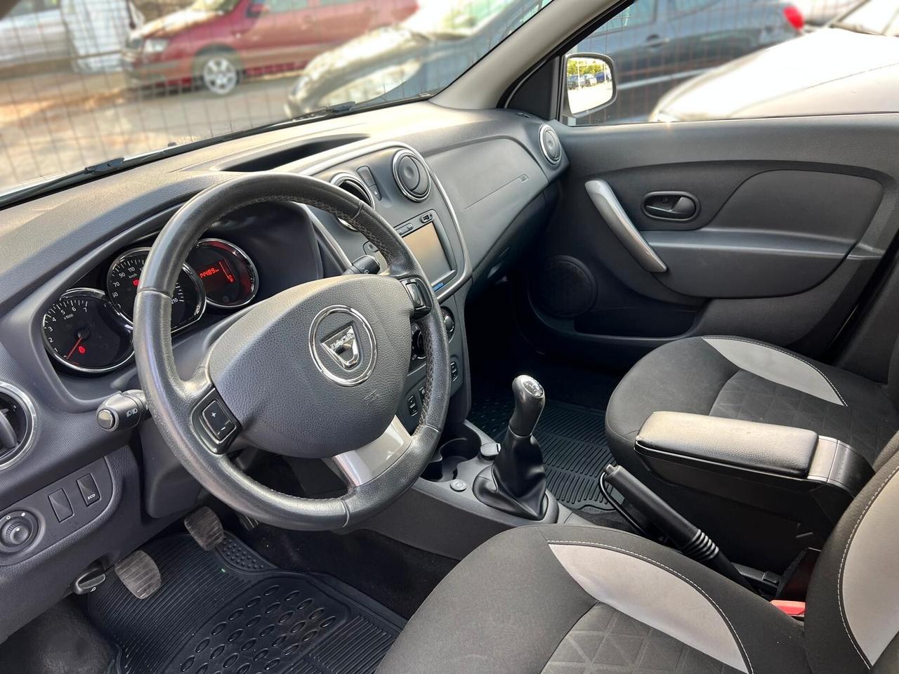 DACIA STEPWAY 0.9 TCe TurboGPL - 2016