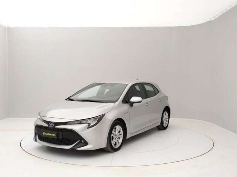 Toyota Corolla 1.8h Business cvt