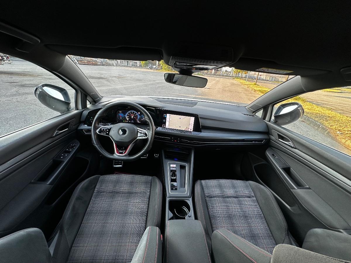 VOLKSWAGEN - Golf - 2.0 TSI GTI DSG SPORT
