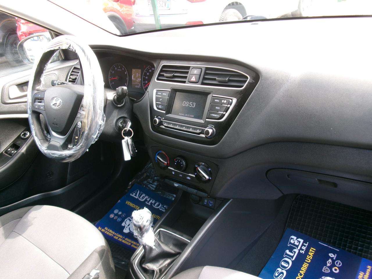 Hyundai i20 5P 1.2 75CV E6D MPI CONNECTLINE **PERFETTA**