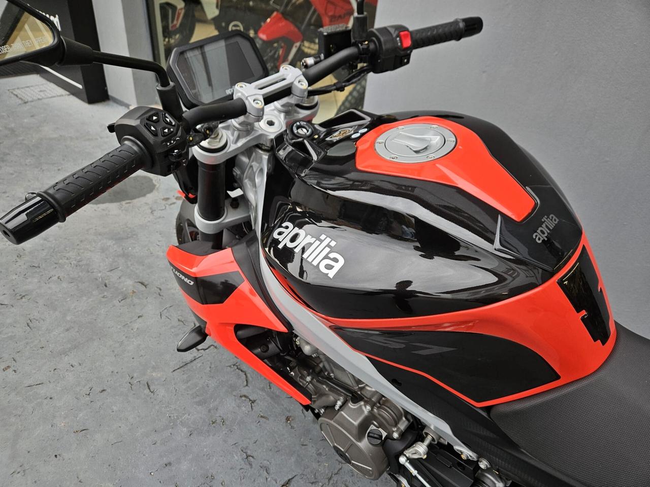 Aprilia Tuono 457 - 2025