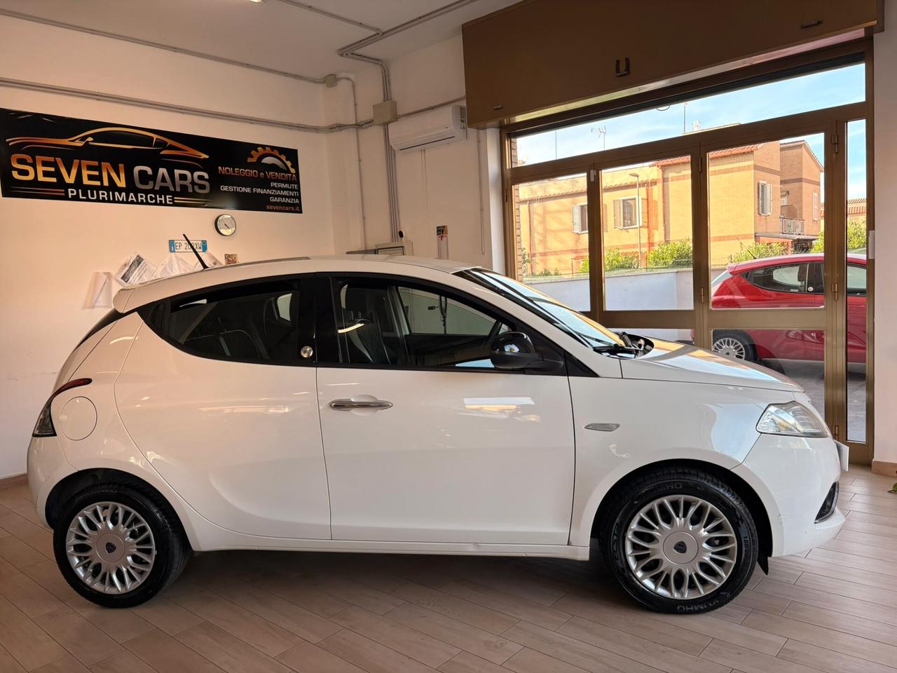 Lancia Ypsilon 1.2 69 CV 5 porte GPL Ecochic Gold