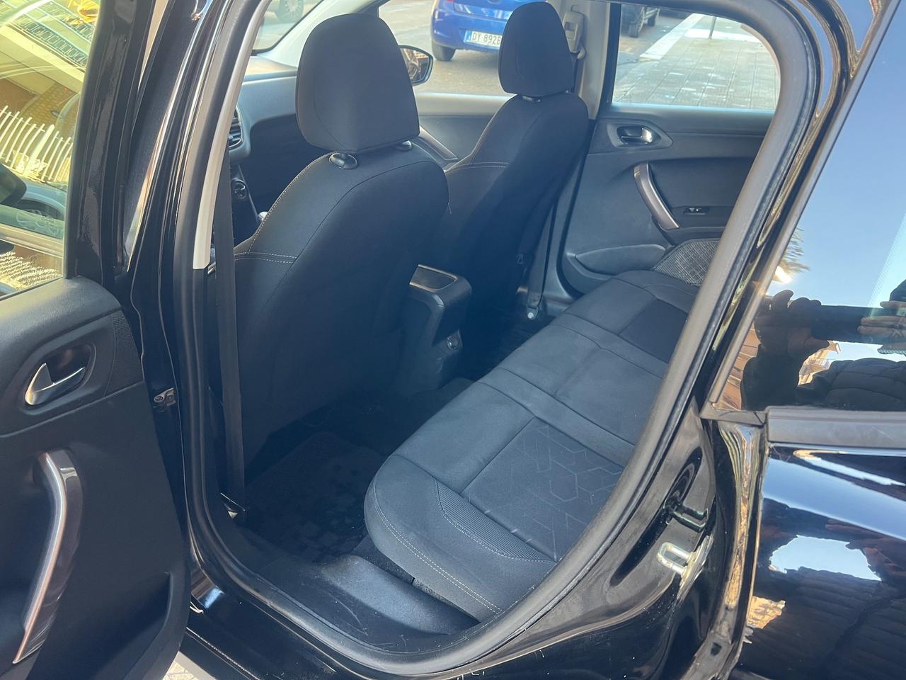 Peugeot 2008 1.4 HDi 68CV Access