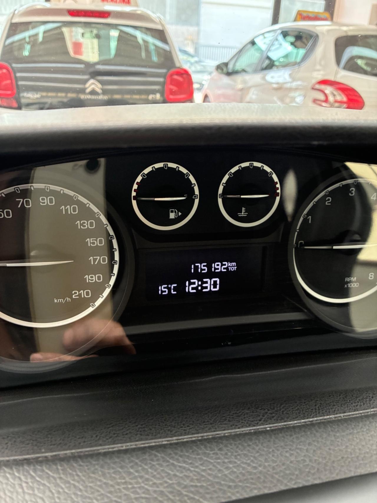 Lancia Ypsilon 1.2 69 CV 5 porte S&S Silver