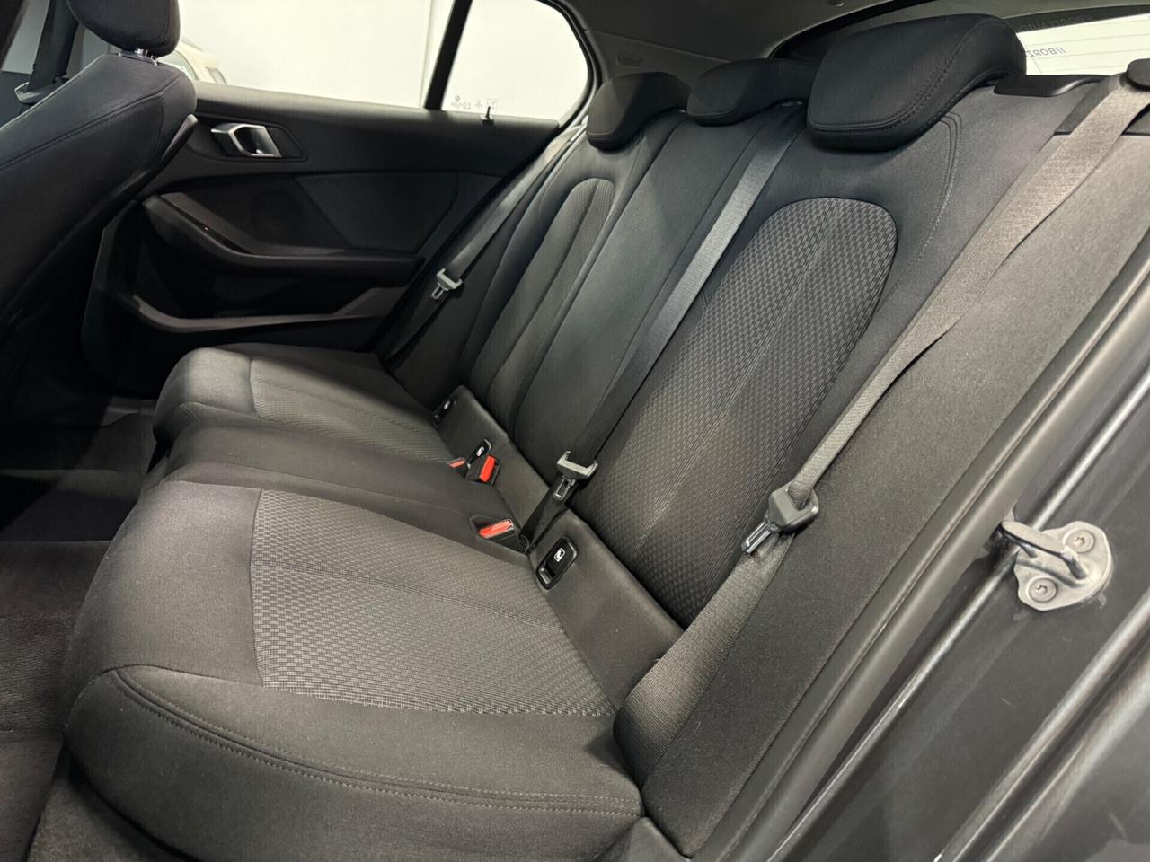 Bmw 118 118i 5p. Business Advantage PROMO!